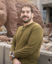 Kenny Bustamante Millones