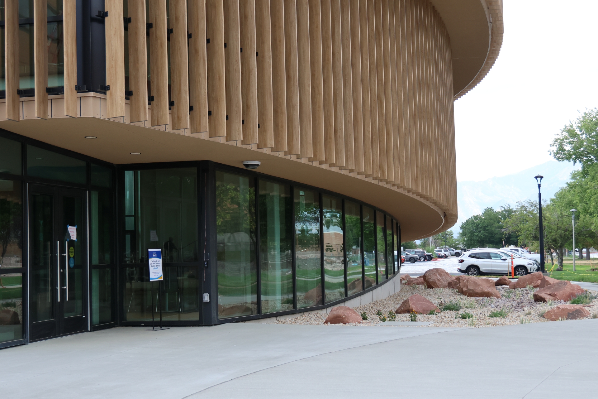Photo 4: Slats
